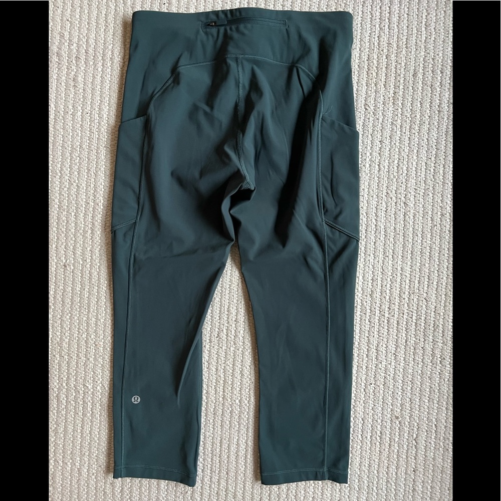 Lululemon cropped leggings size 8
